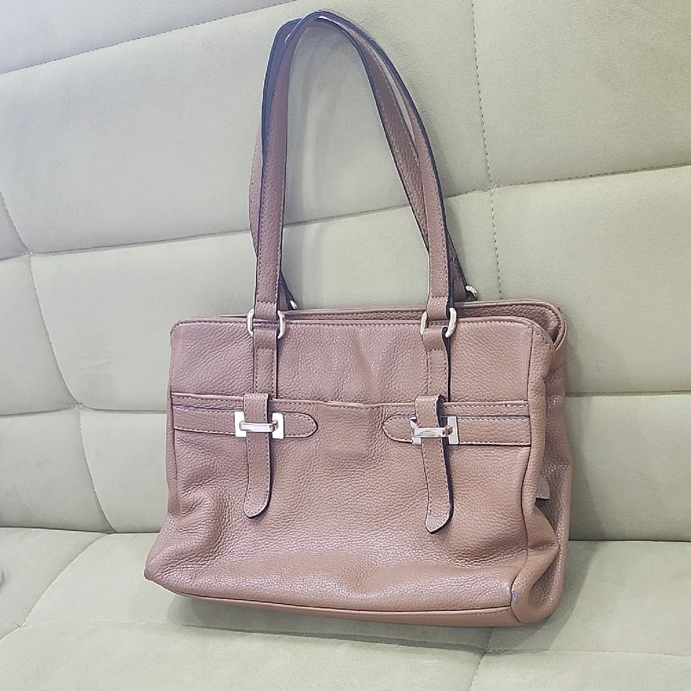 Gianibernini Sophisticated Brown Shoulder Bag with Structured Design